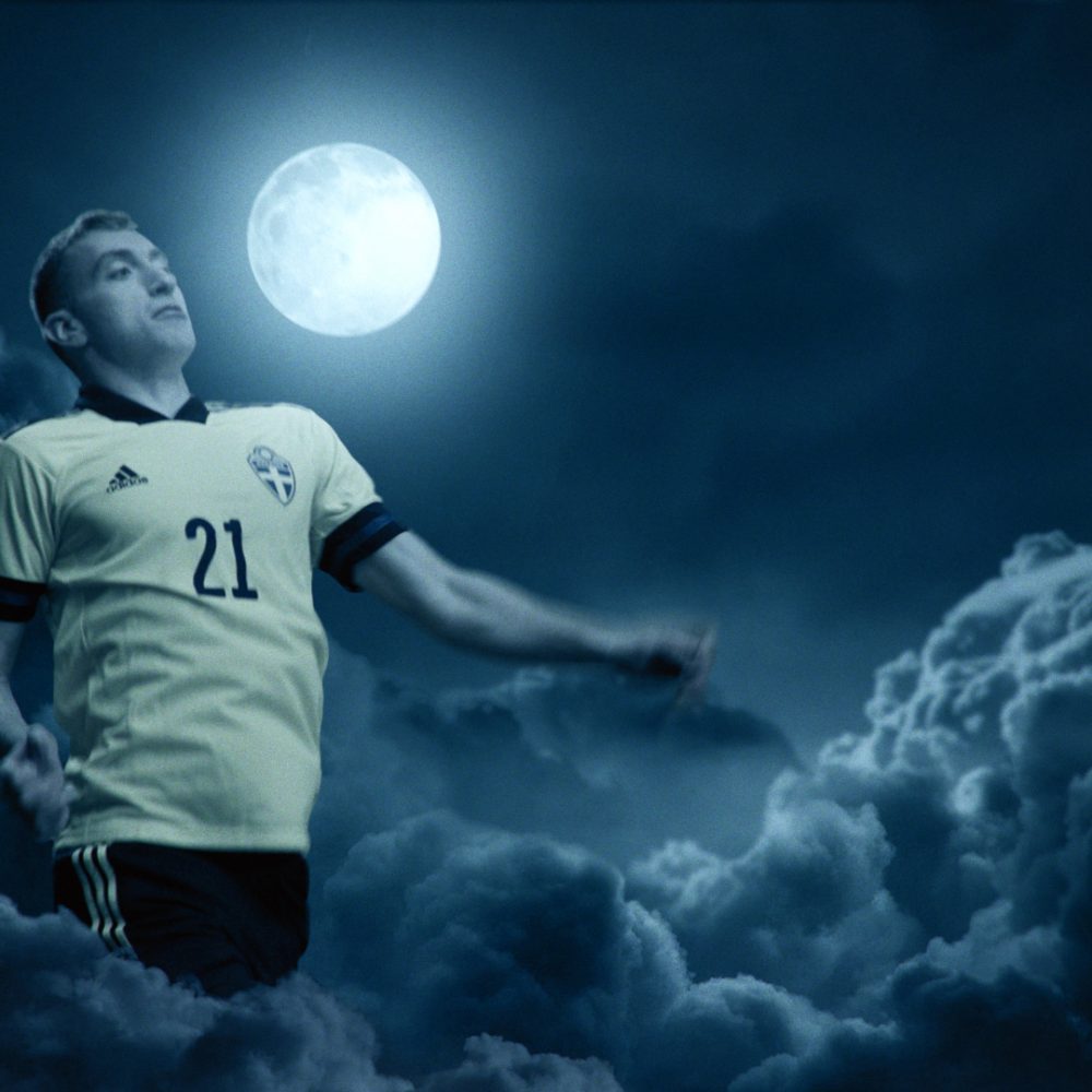 Dejan Kulusevski takes down the moon. ODDSET reklamfilm med rapparen Blues, Dejan Kulusevski och Mikael Lustig. The Chapel Films is a production company and animation studio in Stockholm, Sweden.